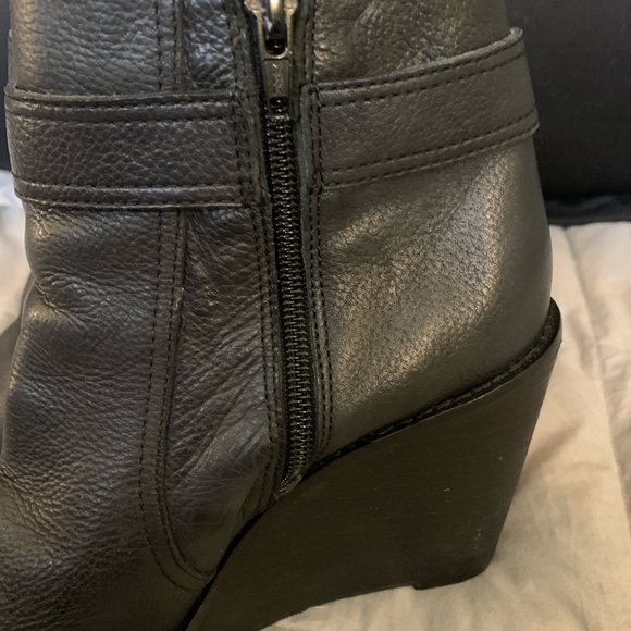 Arturo Chiang Ankle Boots - Picture 5 of 8